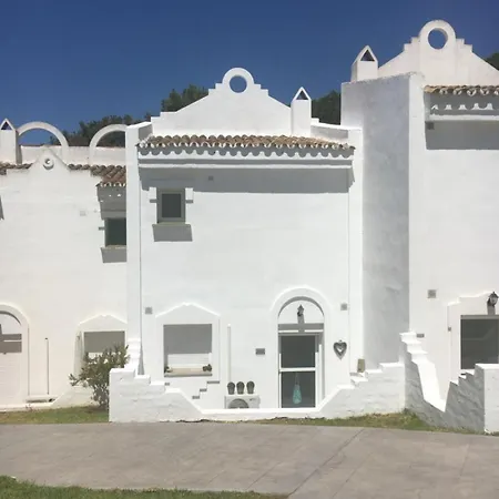 Casa Chico 2 Bedroom Townhouse 1 Mile From Marina & Beaches Apartamento Marbella