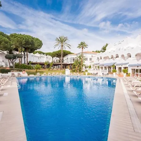 Casa Chico 2 Bedroom Townhouse 1 Mile From Marina & Beaches Marbella