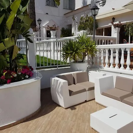 Casa Chico 2 Bedroom Townhouse 1 Mile From Marina & Beaches Apartamento Marbella