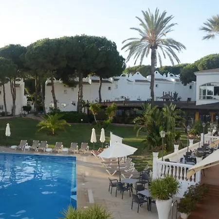 Casa Chico 2 Bedroom Townhouse 1 Mile From Marina & Beaches * Marbella